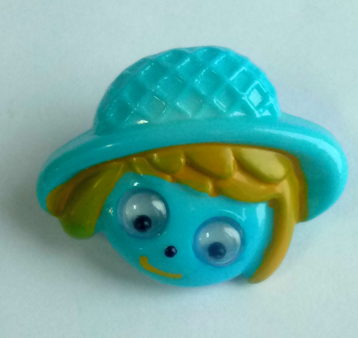 knoflík 2,5cm  K22